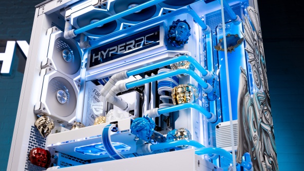 HYPERPC CONCEPT x FunPay — уникальный кастомный ПК с художественной росписью и топовой производительностью