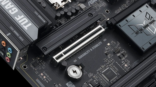 PCIe 5.0 vs PCIe 4.0 и 6.0: влияние на SSD и GPU