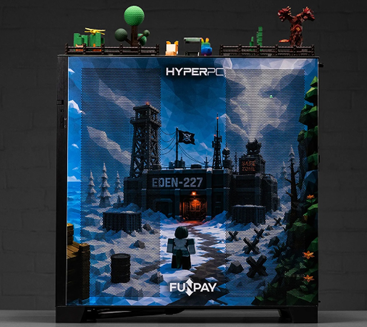 Задняя крышка Decaying Winter: снежный биом, база EDEN-227, логотипы HYPERPC и FunPay