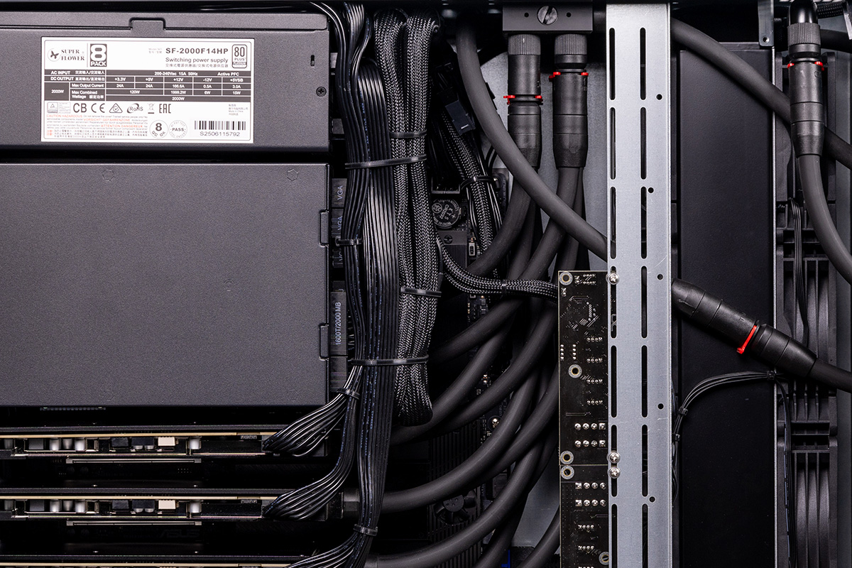 Кейс HYPERPC G4 PRO RACK — Активное охлаждение