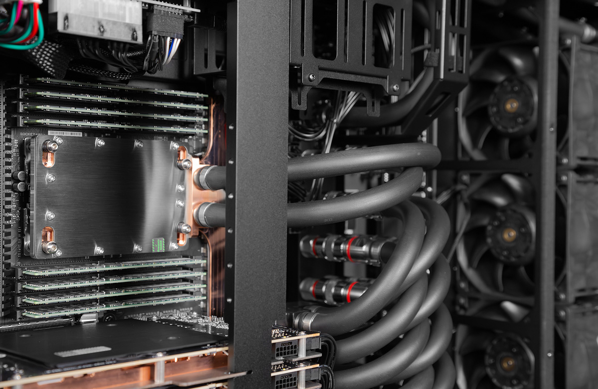 HYPERPC — общий вид сервера