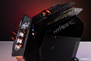 hyperpc-eegene-sagaz-live-photo-06