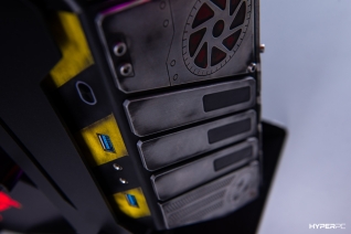 hyperpc-eegene-sagaz-live-photo-12