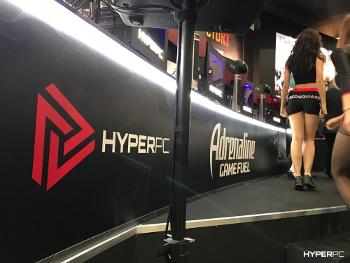 hyperpc on igromir 2017 red square photo 02