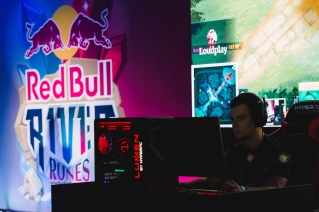 red bull r1v1r runes live photo 03